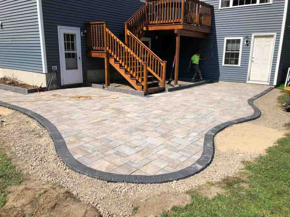 Paving Slabs Placement - patio installations